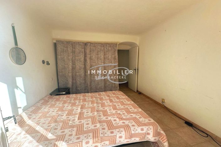 Image No.12-3 Bed House for sale