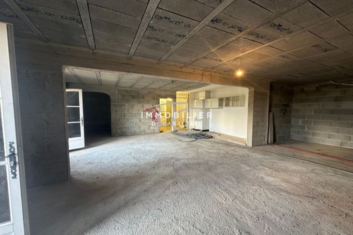 Image No.14-3 Bed House for sale