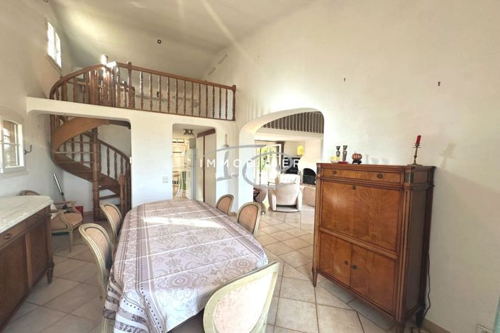 Image No.7-3 Bed House for sale