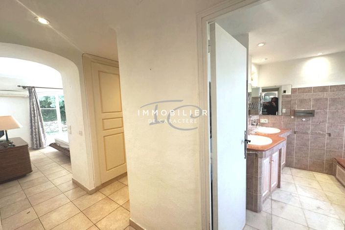 Image No.9-3 Bed House for sale