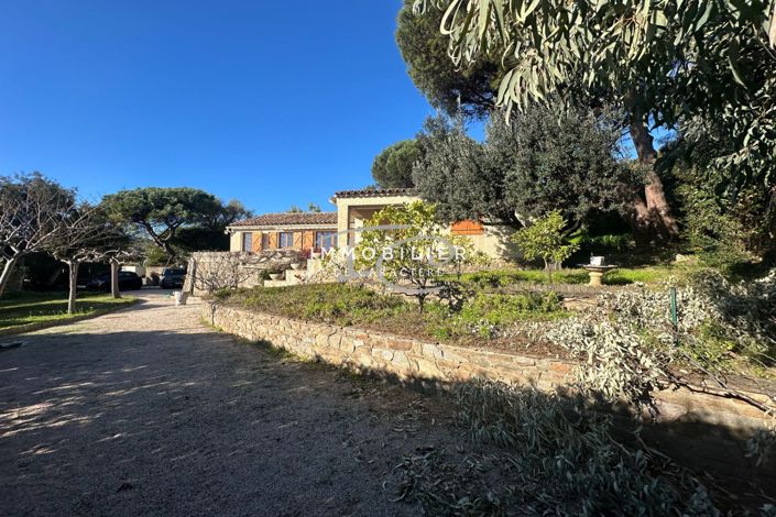 Image No.3-3 Bed House for sale