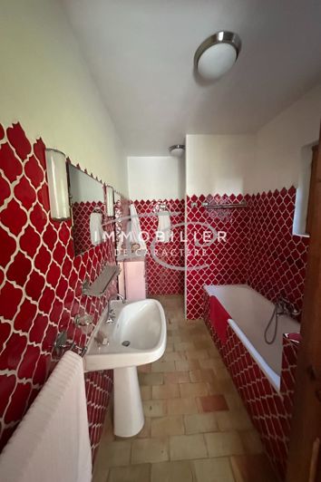 Image No.6-3 Bed House for sale