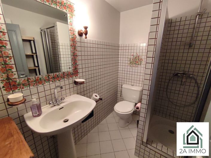 Image No.11-2 Bed House for sale