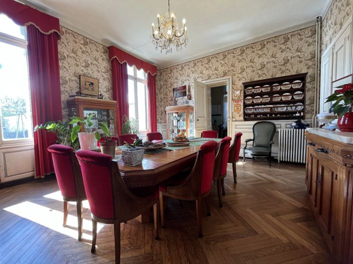 Image No.6-9 Bed House for sale