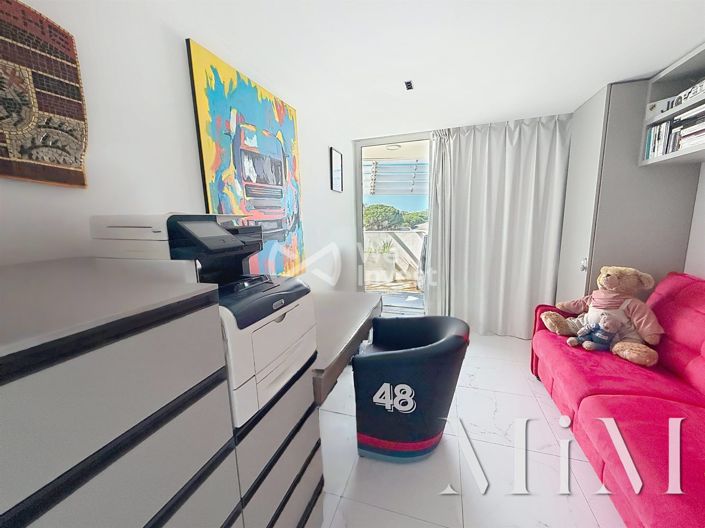 Image No.19-3 Bed Apartment for sale