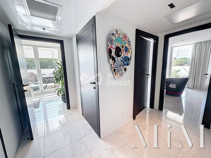 Image No.20-3 Bed Apartment for sale