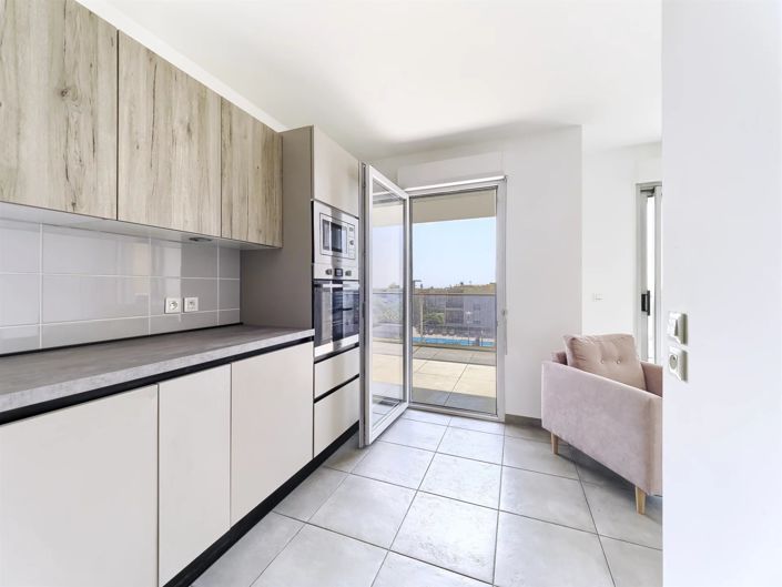 Image No.10-Apartment for sale