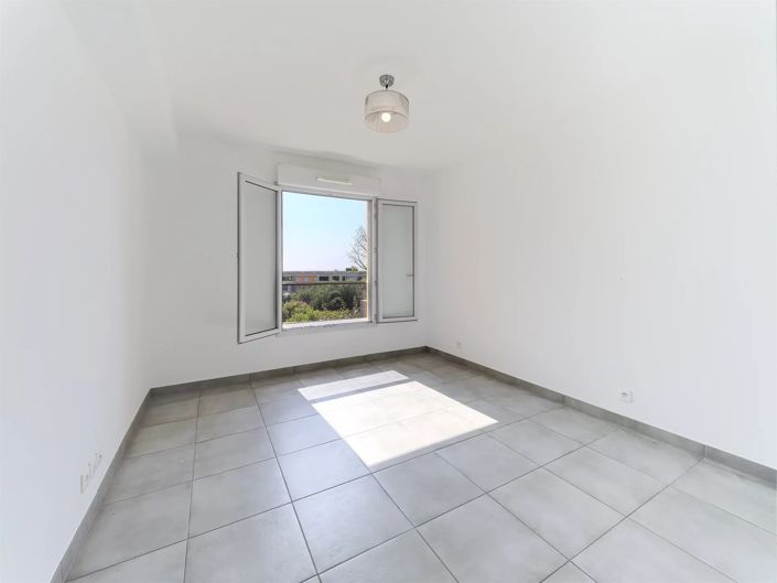 Image No.15-Apartment for sale