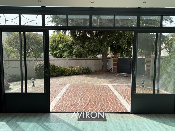 Image No.10-5 Bed House for sale