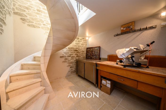 Image No.19-5 Bed House for sale