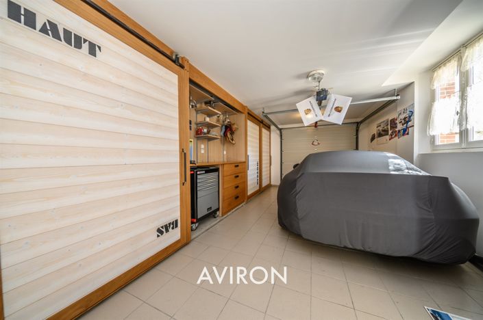 Image No.20-5 Bed House for sale