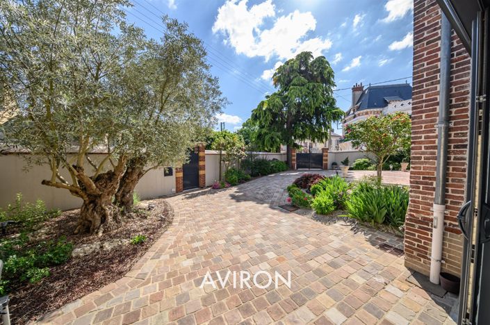 Image No.4-5 Bed House for sale