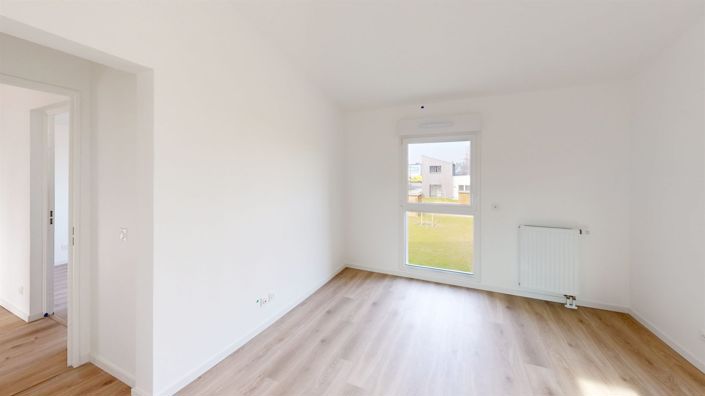 Image No.14-4 Bed House for sale