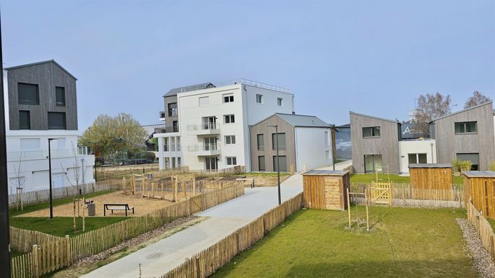 Image No.22-4 Bed House for sale