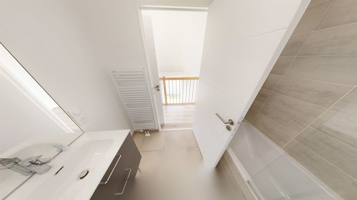 Image No.12-3 Bed House for sale