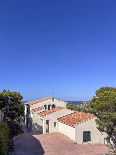 Image No.10-4 Bed House for sale