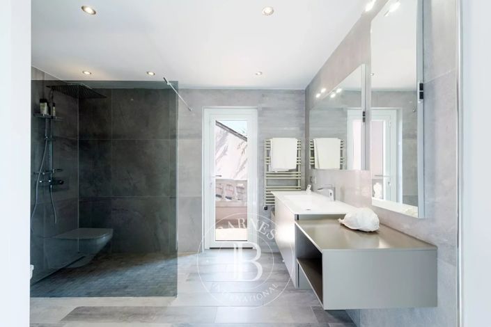 Image No.15-5 Bed House for sale