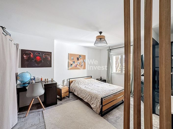 Image No.15-4 Bed House for sale