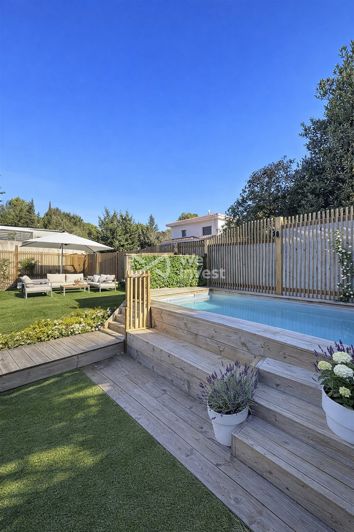 Image No.2-4 Bed House for sale