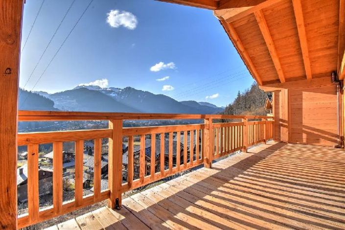 Image No.4-5 Bed House for sale