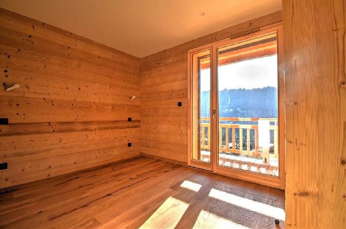 Image No.5-5 Bed House for sale
