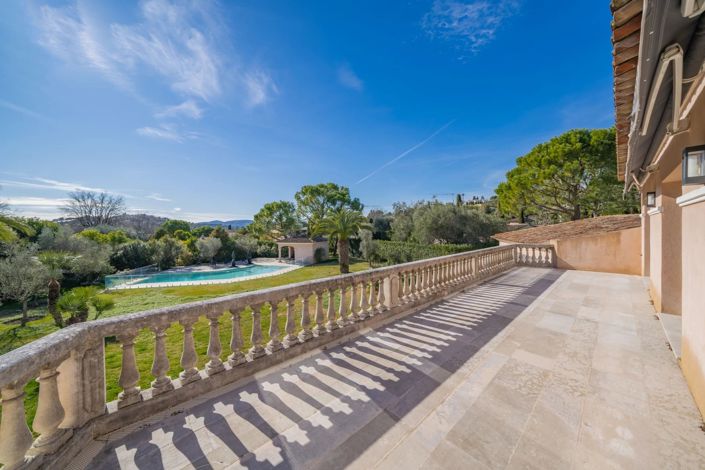 Image No.10-6 Bed House for sale