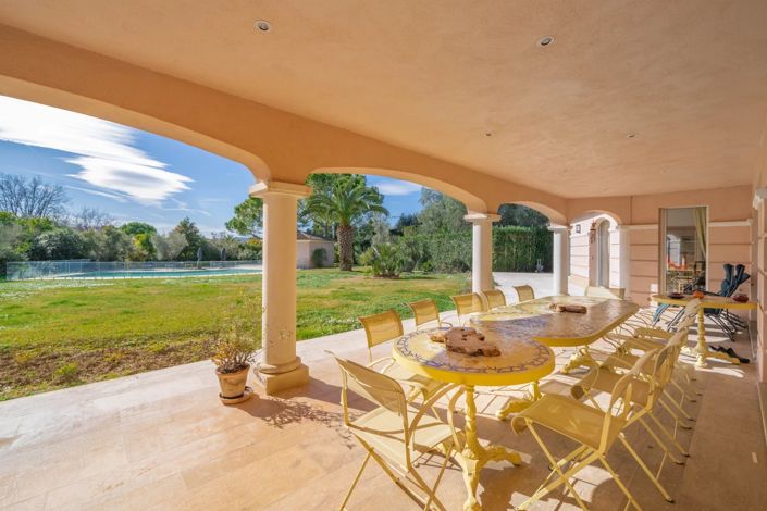 Image No.7-6 Bed House for sale