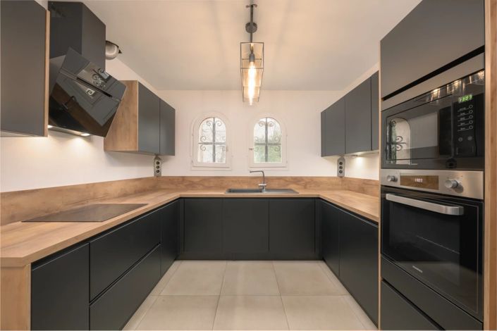 Image No.5-4 Bed House for sale