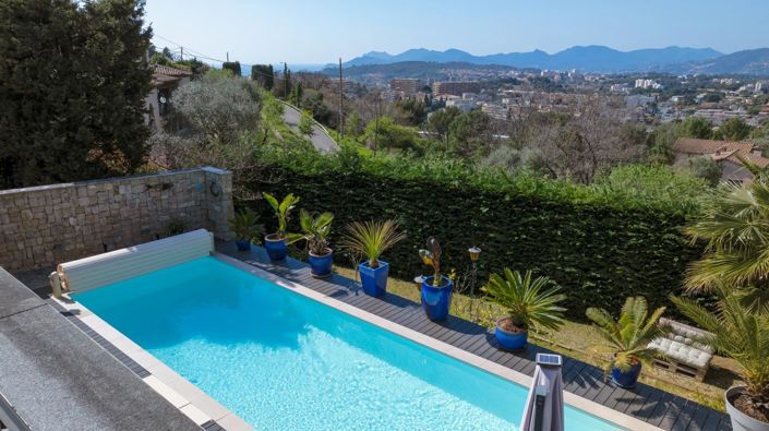 Image No.8-3 Bed House for sale