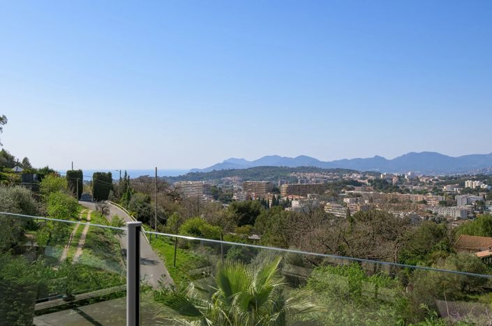 Image No.9-3 Bed House for sale