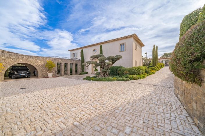 Image No.14-6 Bed House for sale