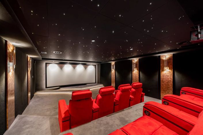 Image No.9-6 Bed House for sale