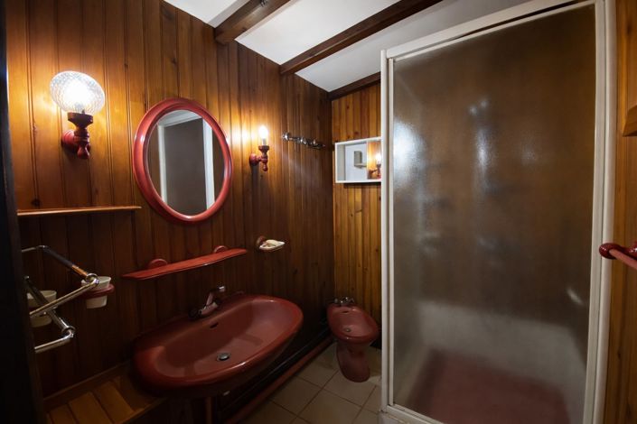 Image No.10-3 Bed House for sale