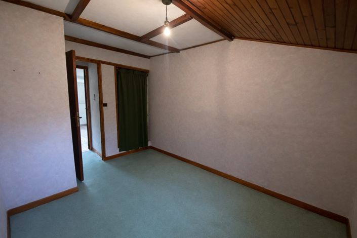 Image No.8-3 Bed House for sale