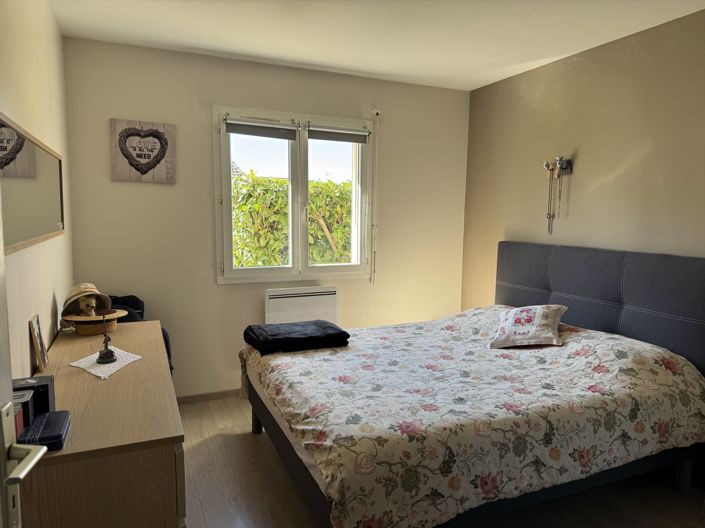 Image No.8-3 Bed House for sale