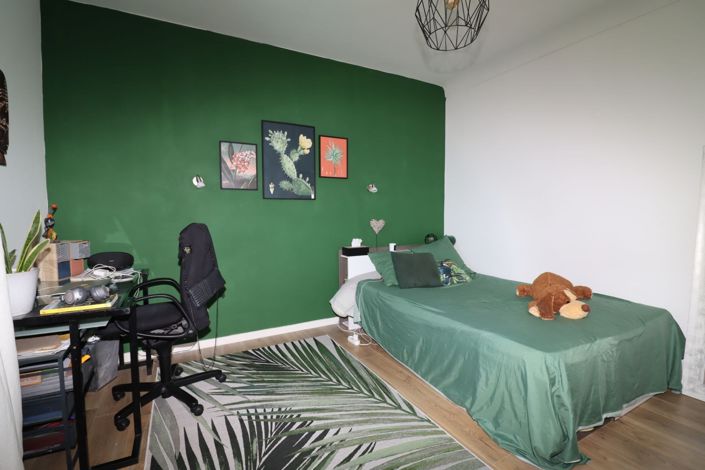 Image No.13-4 Bed House for sale