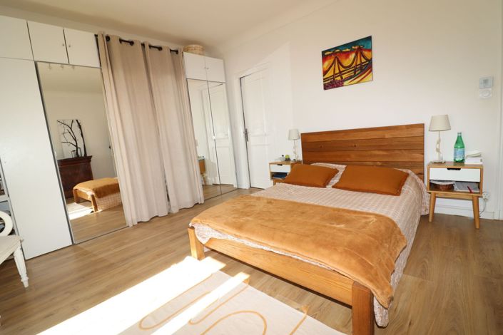 Image No.14-4 Bed House for sale