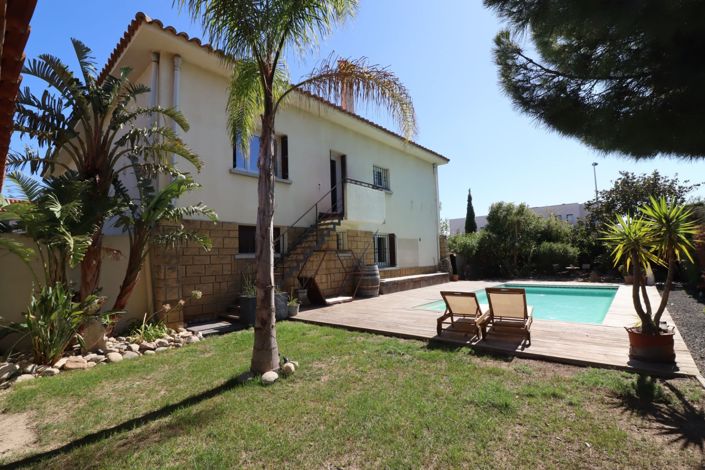 Image No.7-4 Bed House for sale