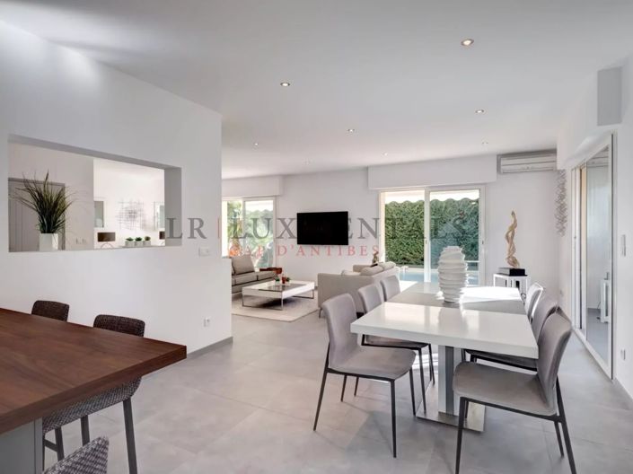 Image No.6-Maison de 4 chambres à vendre à Antibes