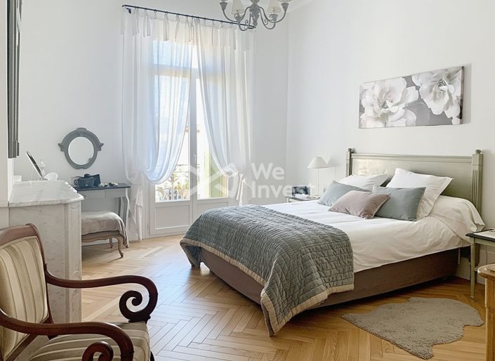 Image No.13-7 Bed Property for sale