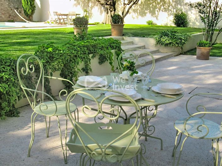 Image No.16-7 Bed Property for sale