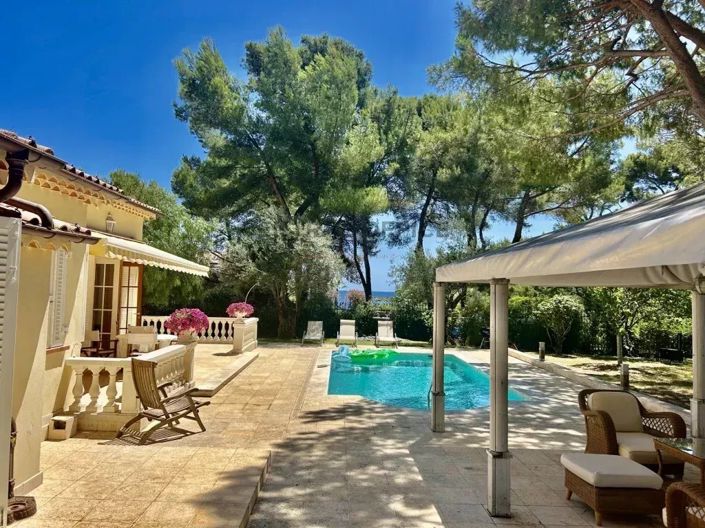 Image No.3-Maison de 4 chambres à vendre à Antibes