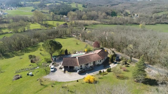 Image No.2-5 Bed House for sale