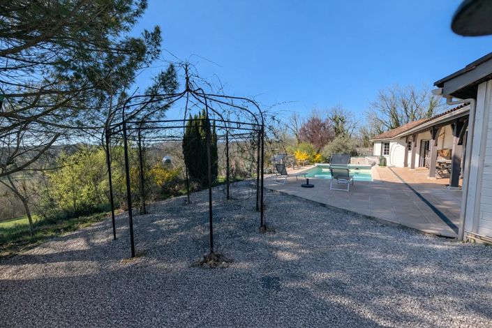 Image No.21-5 Bed House for sale