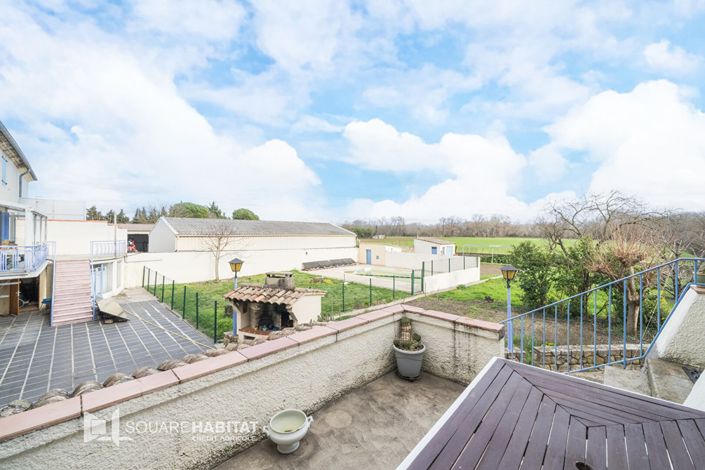 Image No.8-3 Bed House for sale