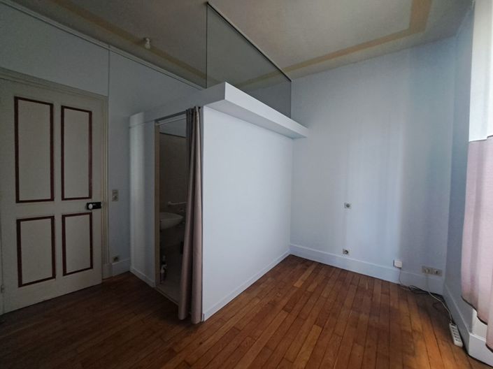 Image No.10-4 Bed House for sale