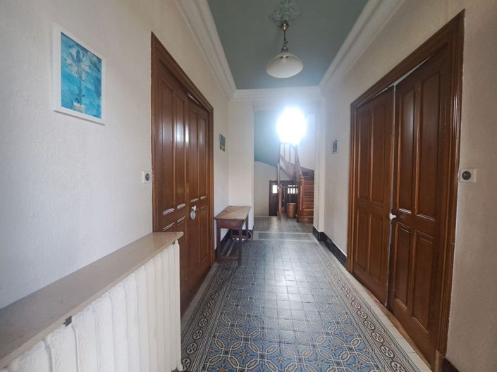 Image No.4-4 Bed House for sale