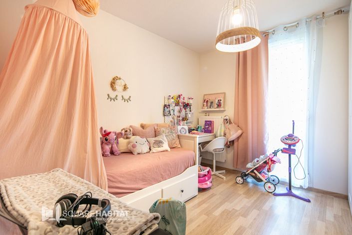 Image No.8-4 Bed House for sale