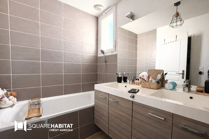 Image No.9-4 Bed House for sale