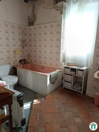 Image No.16-5 Bed House for sale